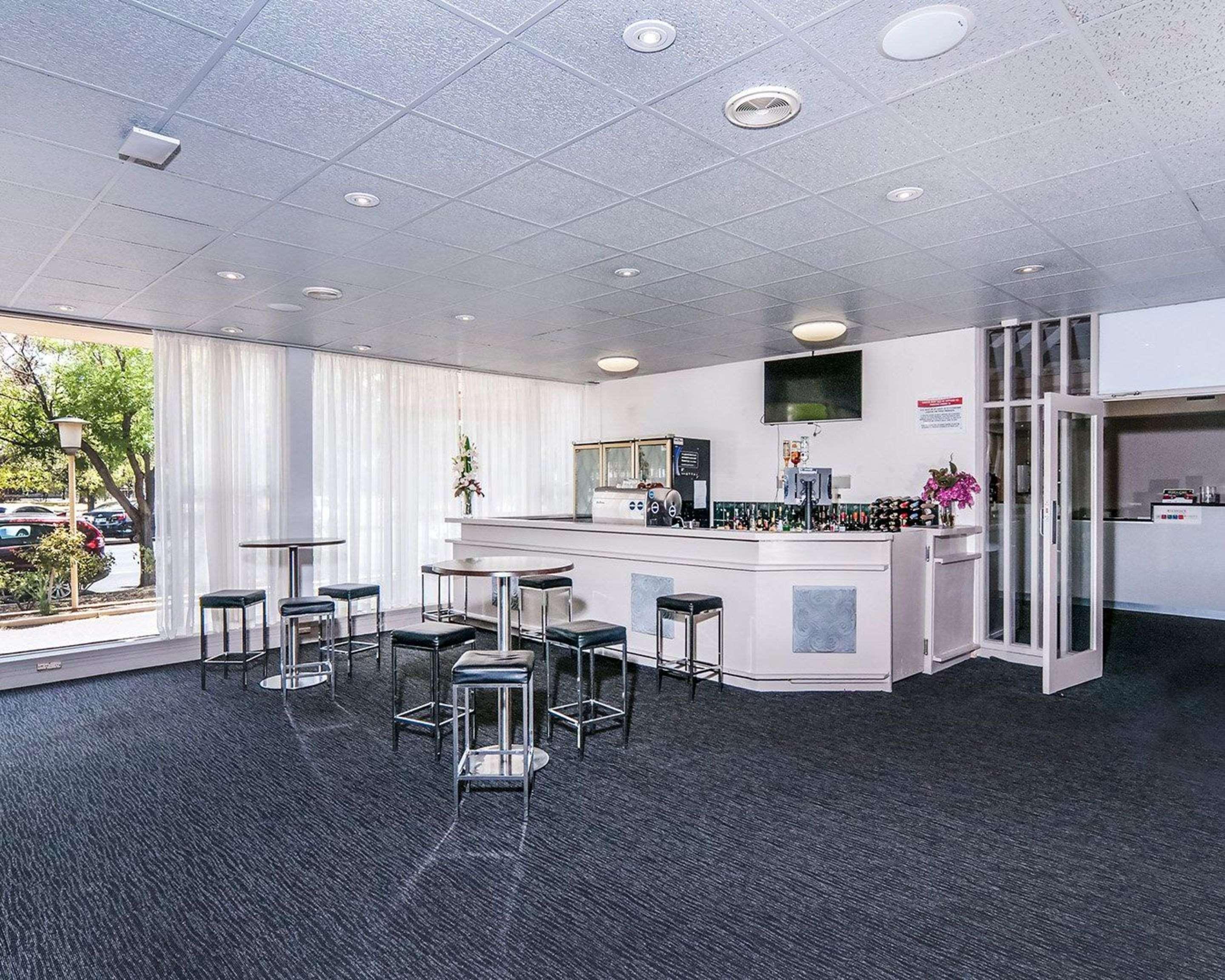 Comfort Inn Regal Park Adelaide Exterior photo