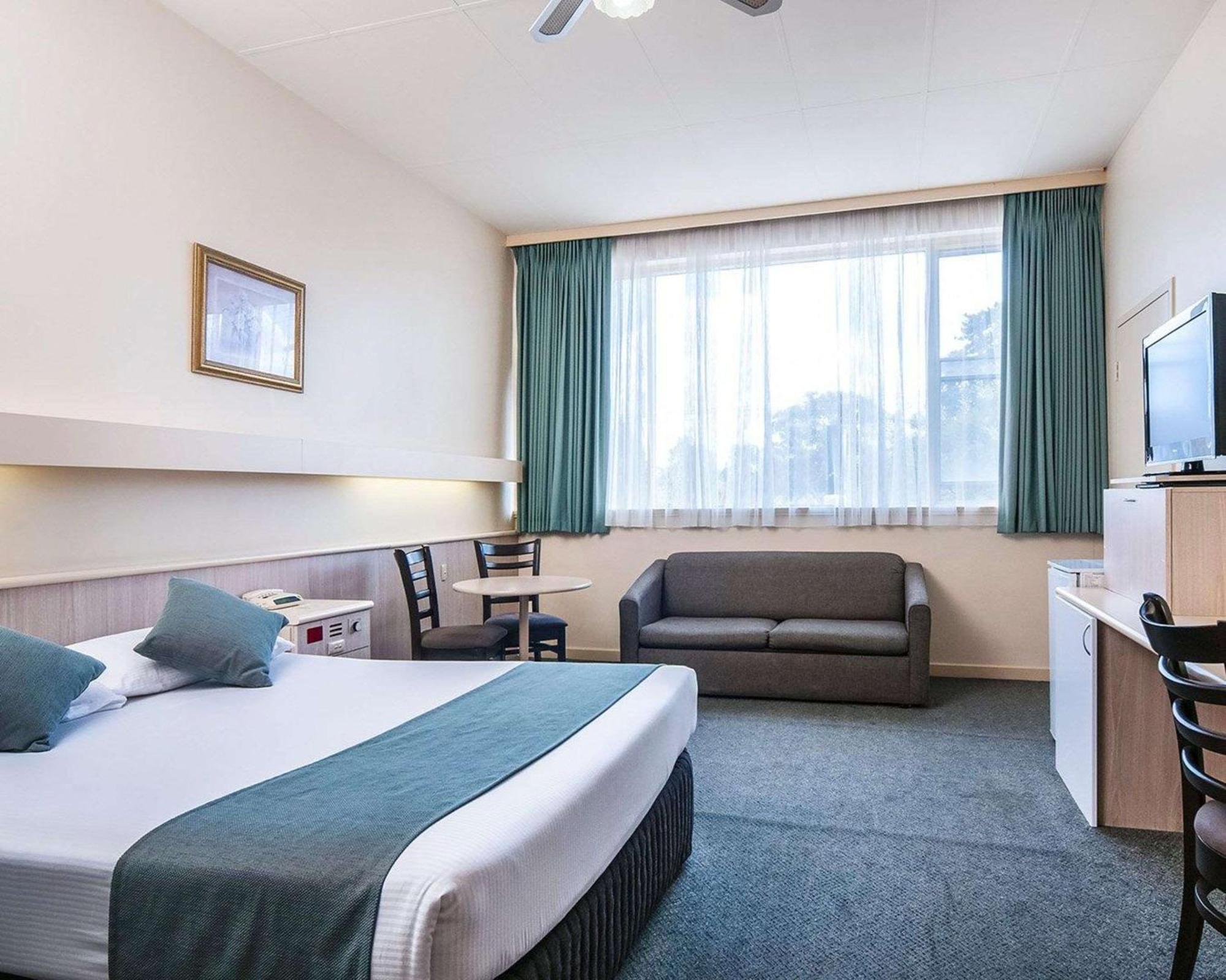 Comfort Inn Regal Park Adelaide Exterior photo