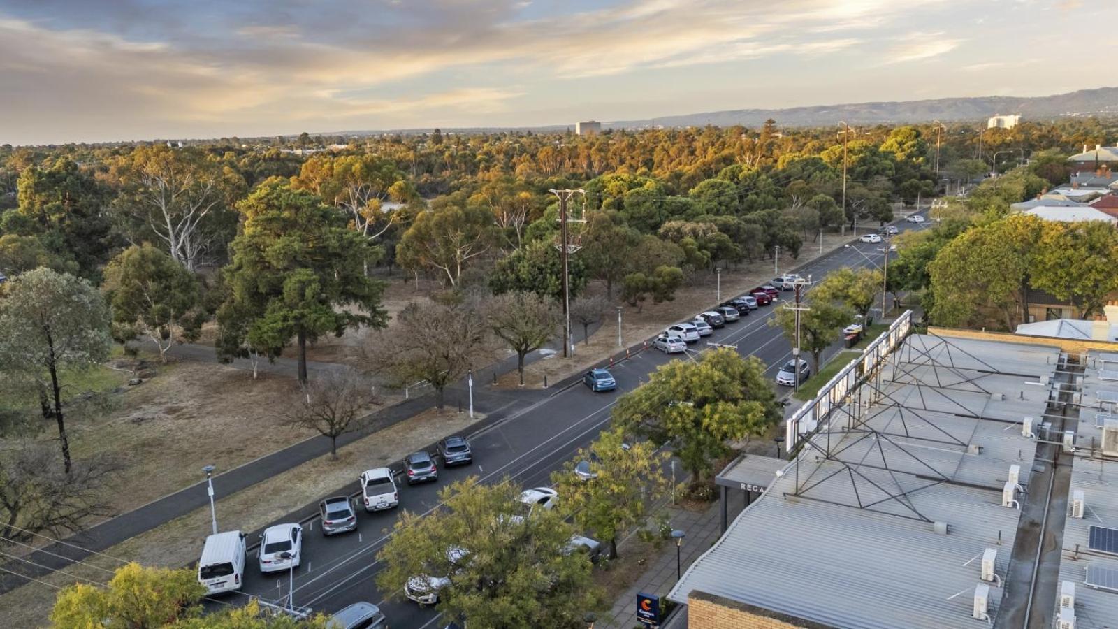 Comfort Inn Regal Park Adelaide Exterior photo