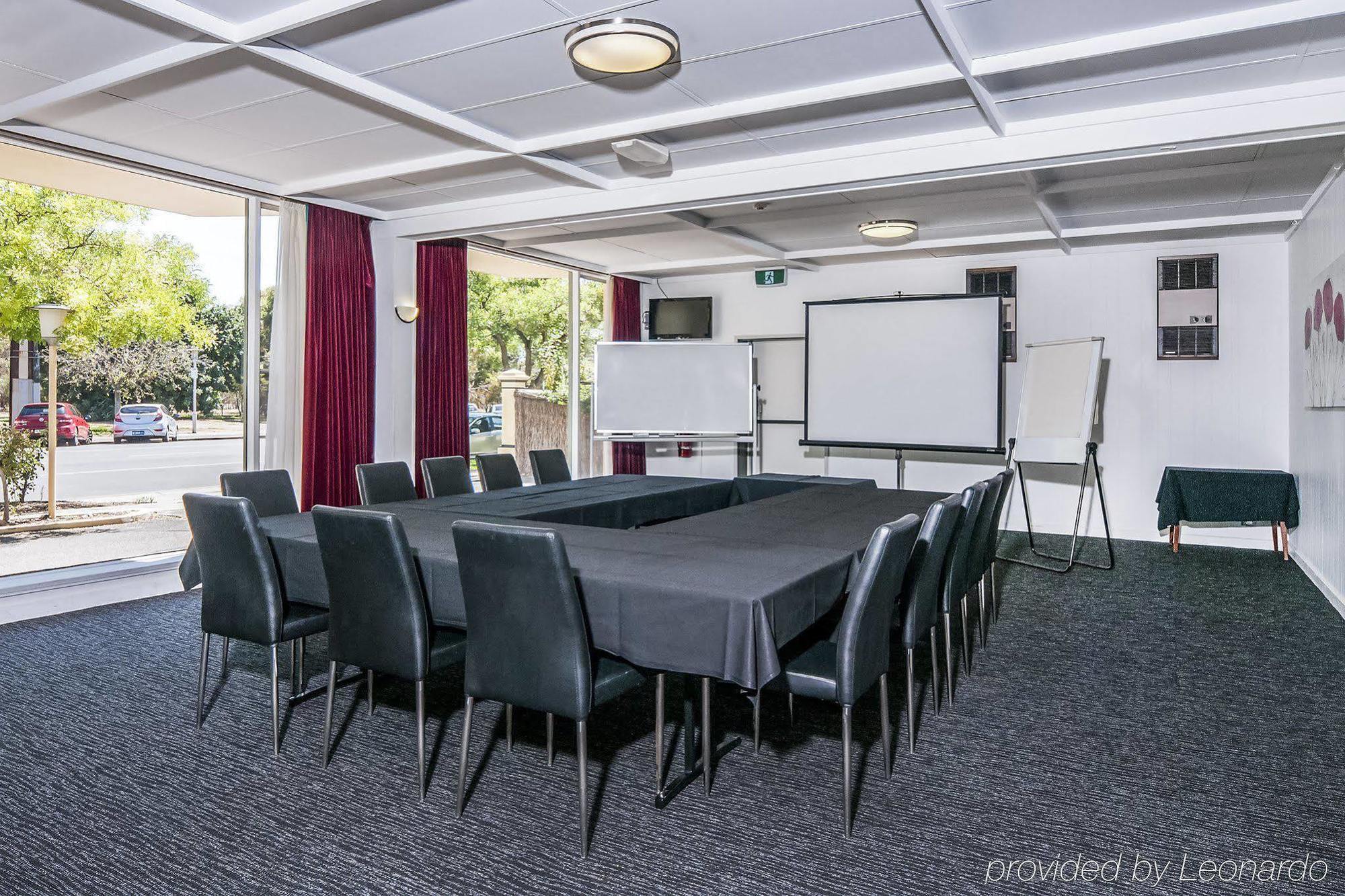 Comfort Inn Regal Park Adelaide Exterior photo